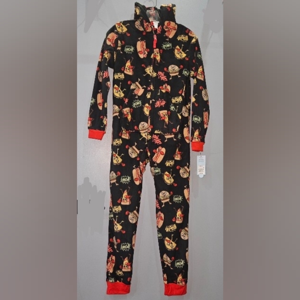 Cat & Jack Black and Red Graphic Sleepwear